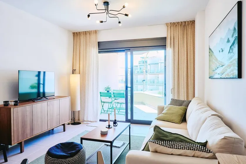 Appartement avec terrasse, internet haut débit et piscine privée | Vue mer - Image 1