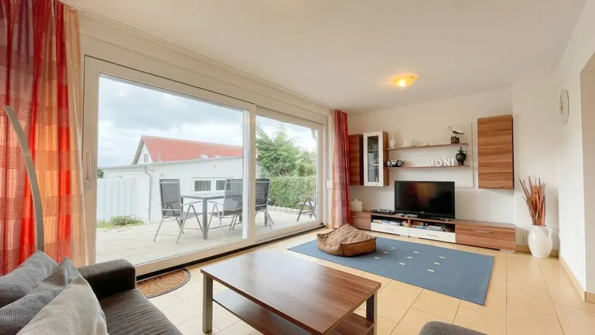 House with garden & terrace | Garden view - Image 1