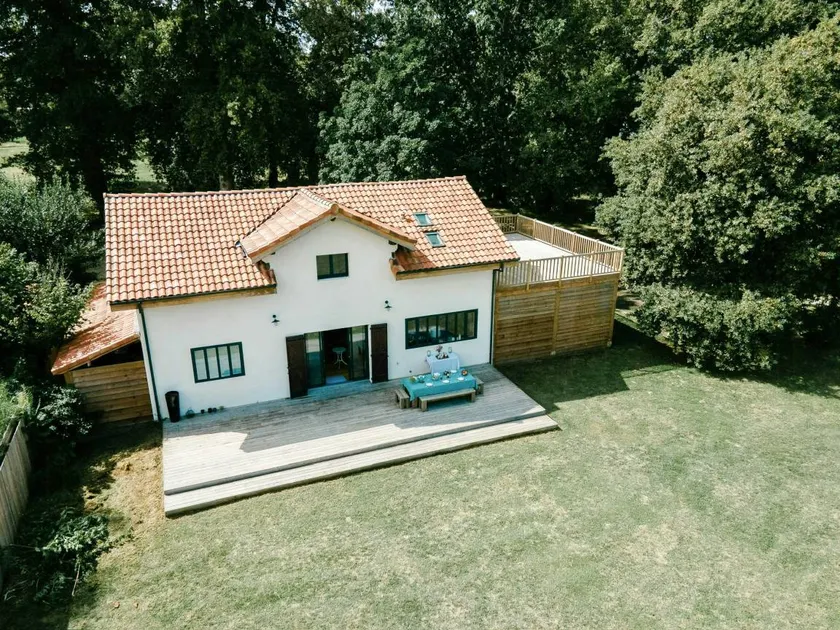 Family-friendly house with garden, terrace & BBQ | Perfect for remote work | Dogs allowed - Image 1