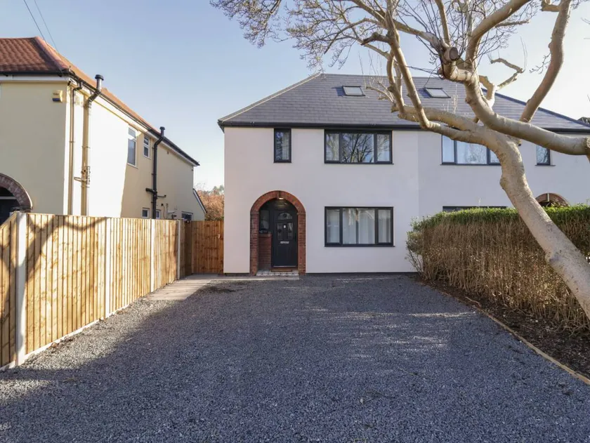 Children-friendly beautiful cottage with garden | Pets allowed - Image 1