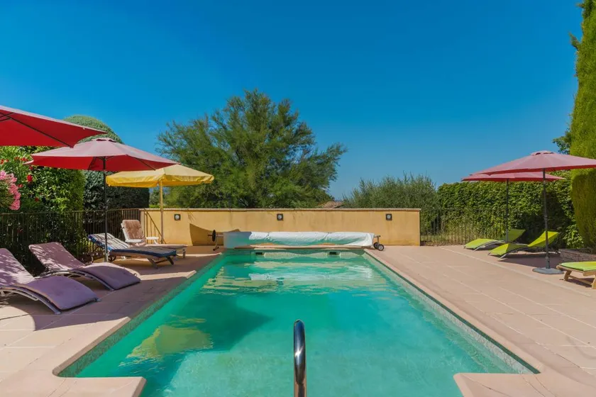 Villa con griglia, piscina privata e giardino | Vista sul giardino - Image 1