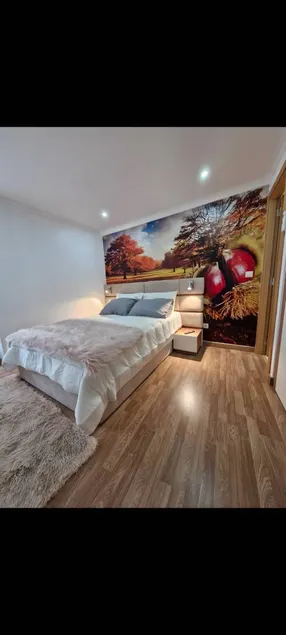 Agréable maison de vacances entièrement équipée avec internet haut débit | Vue ville - Image 1