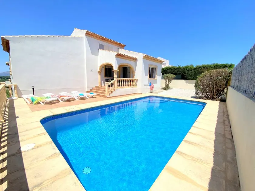 Holiday home with terrace, garden & private pool - Image 1