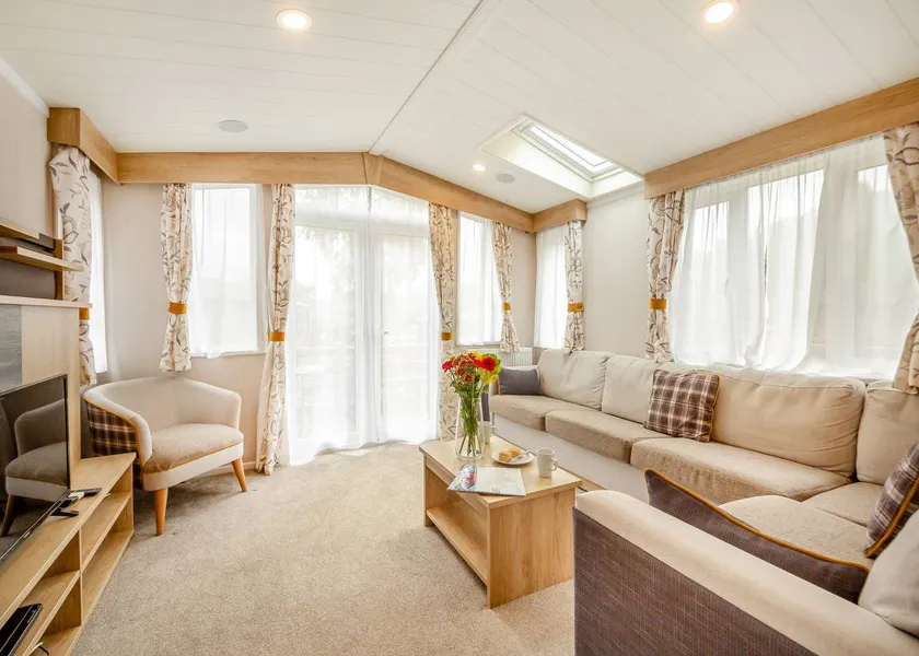 Children-friendly beautiful chalet with hot tub - Image 1