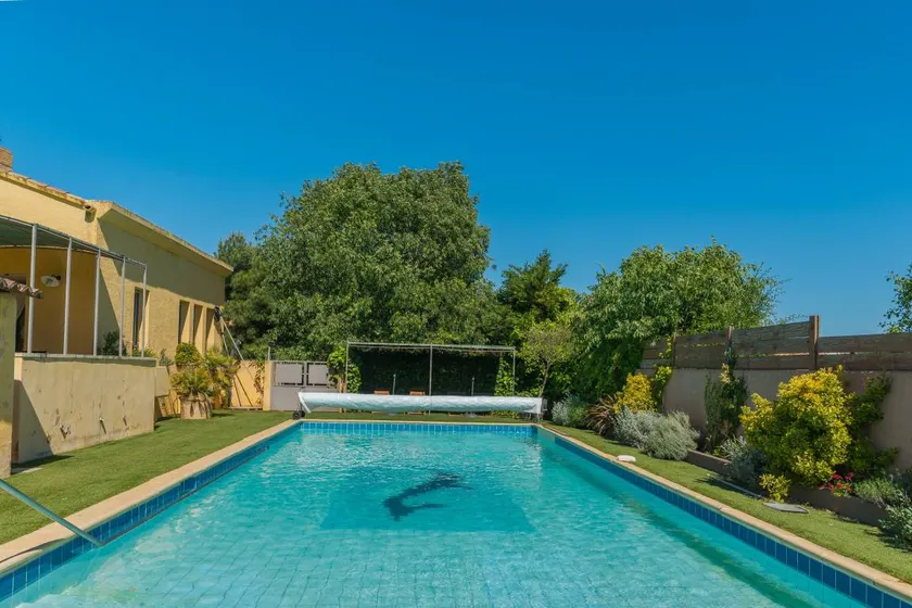 Family-friendly lovely house with pool, terrace & barbeque | Garden view | Pet-friendly - Image 1