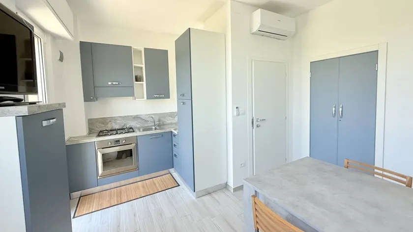 Family-oriented lovely flat with garden & terrace | Beach nearby - Image 1