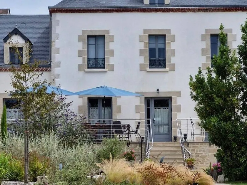 Cottage with barbecue & garden - Image 1