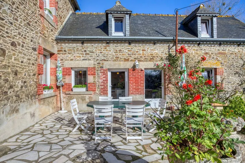 Fully equipped house with terrace, BBQ & garden | Garden view - Image 1