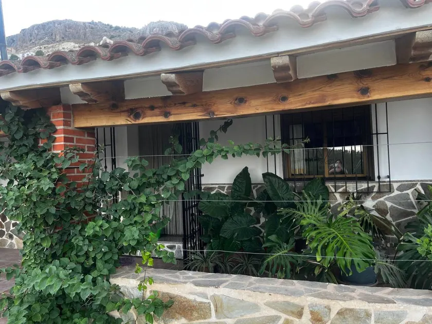 Finca avec jardin, terrasse et barbecue | Vue jardin - Image 1