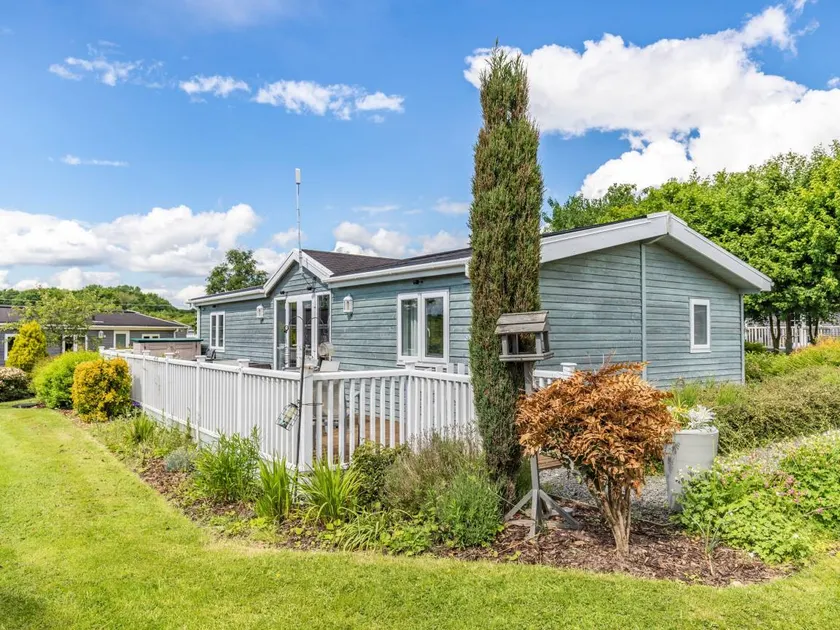 Charmant cottage adapté aux familles avec jardin | Avec animaux acceptés - Image 1