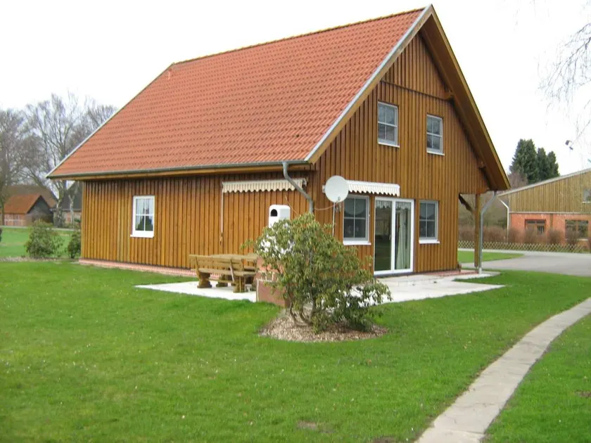 Big holiday home with terrace, barbeque & garden - Image 1