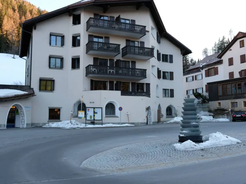 Fully equipped holiday apartment with garden, terrace & pool | Mountain view | Pet-friendly - Image 1