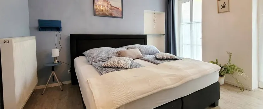 Apartamento con sauna, jardín y terraza | Vistas al jardín - Image 1