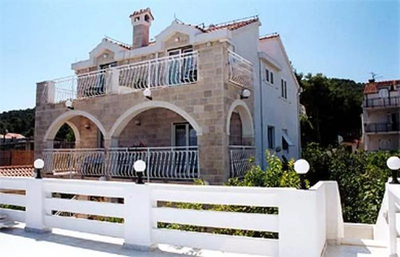 Child-friendly nice flat with terrace & garden | Close to the beach - Image 1