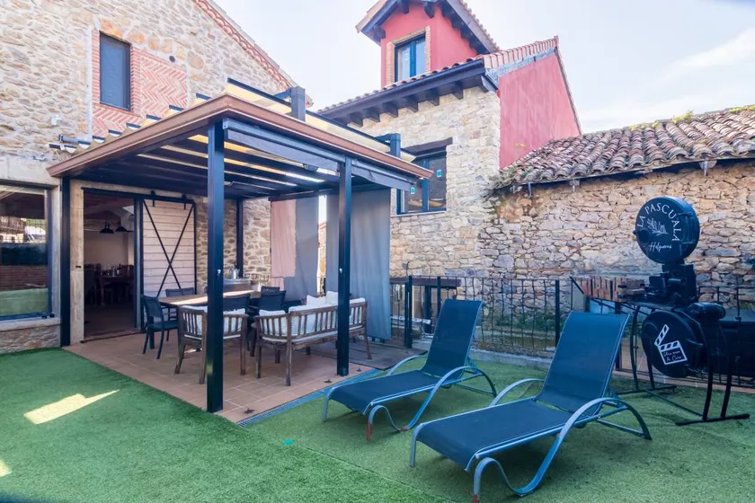 Ferienwohnung mit schnellem Internet und Terrasse | Gartenblick - Image 1