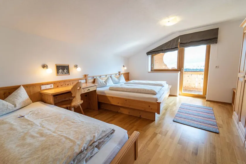 Apart Hörhager - Image 1