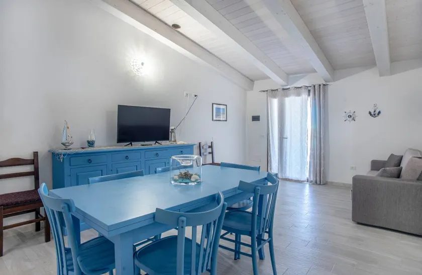 Fully equipped lovely holiday home with terrace & barbeque - Image 1