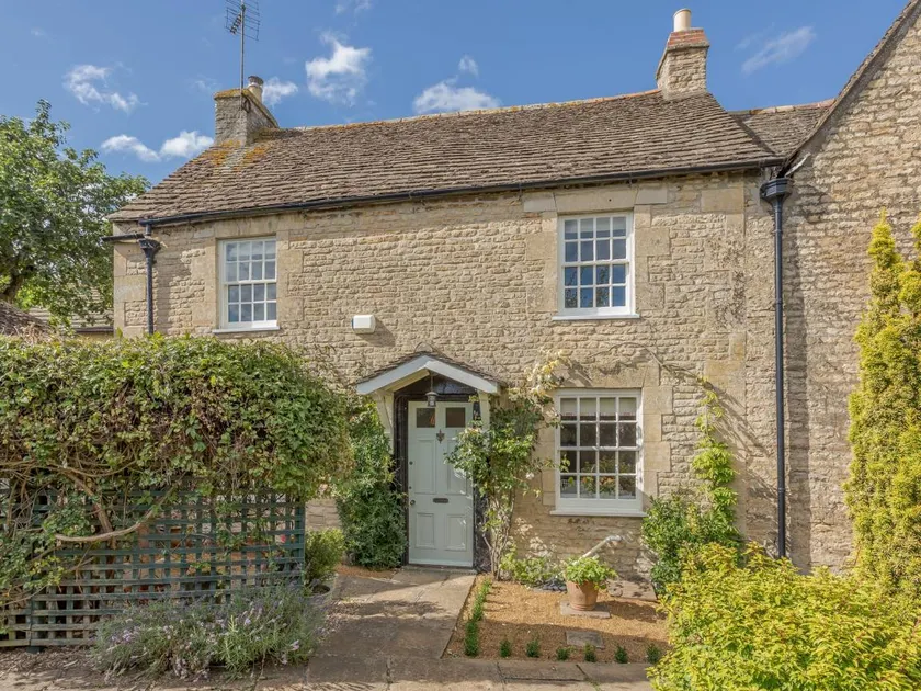 Children-friendly cottage with garden | River view | Pets allowed - Image 1