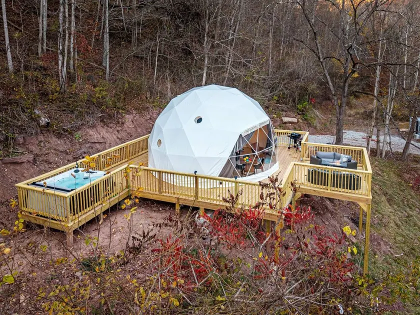 Romantic Geodesic Dome Hot Tub Under the Stars - Image 1