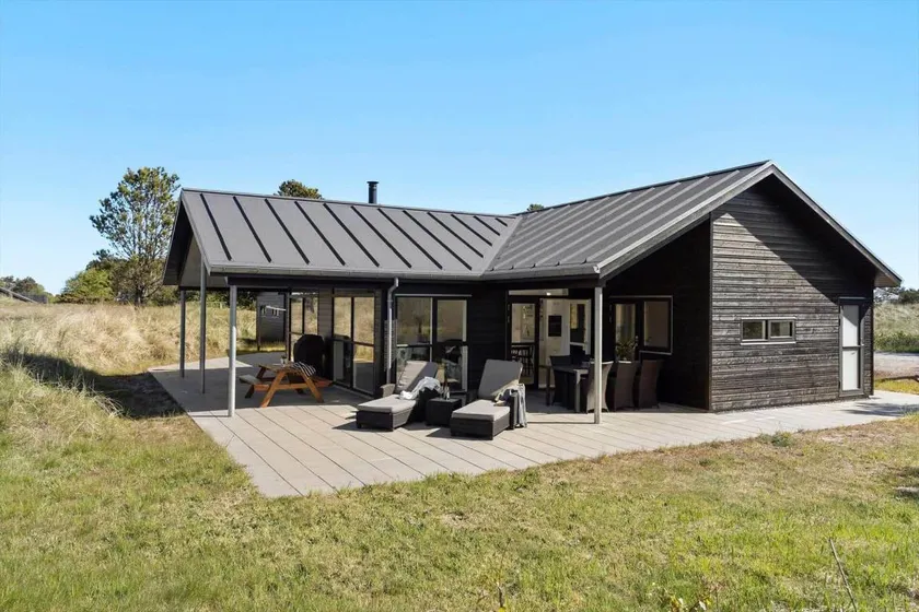 Fully equipped ample house with barbeque, hot tub & terrace - Image 1