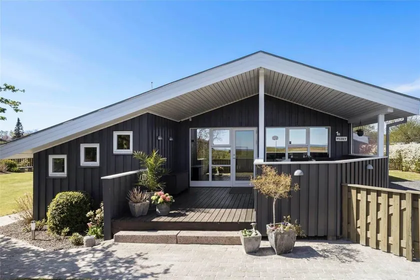 Fully equipped pleasant house with barbeque & terrace | Sea view - Image 1