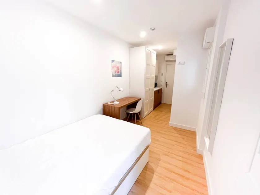 Wonderful dedicated room | Next to Aqueduct of Segovia - Image 1