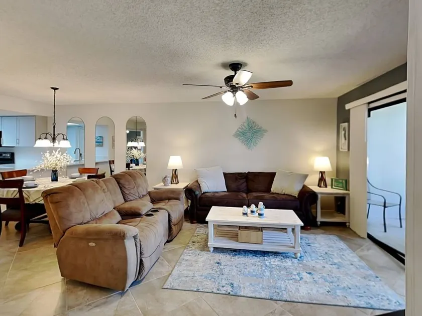 9902OCEANVILLE15OVCNCO - Ocean Village Club E15 - Image 1