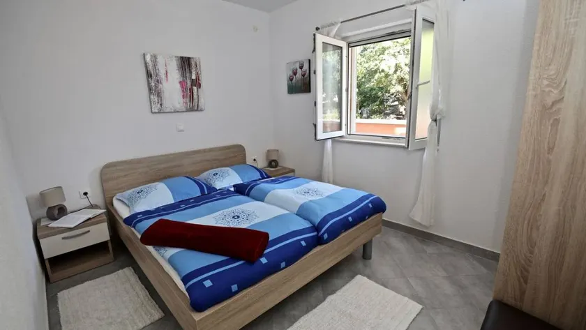 Nice apartment with barbeque - Image 1