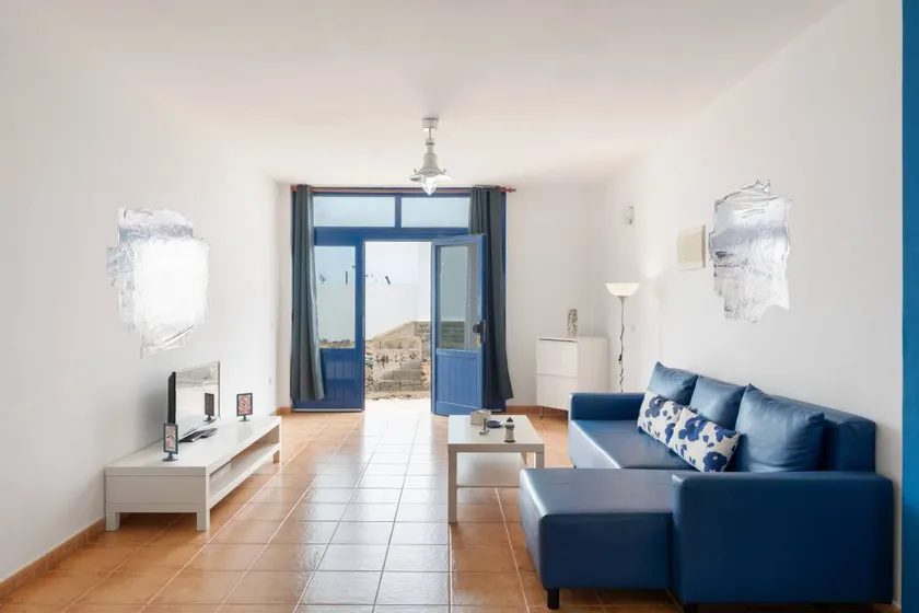 House with terrace | Beach view - Image 1
