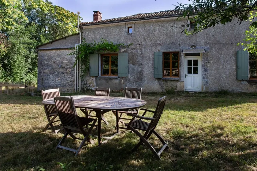 Holiday Home "Gîte De Chez Chenon" with Private Garden - Image 1