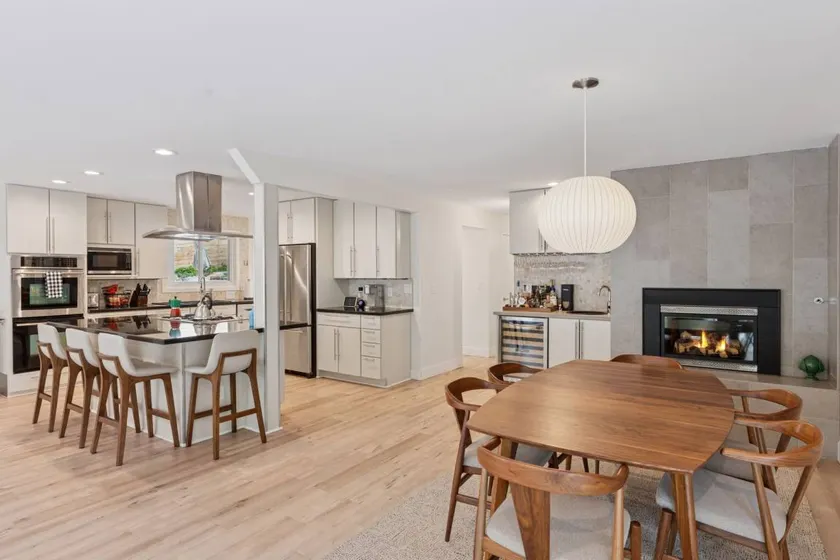 New Listing! Walk to Pearl St | Hot Tub | Garden - Image 1