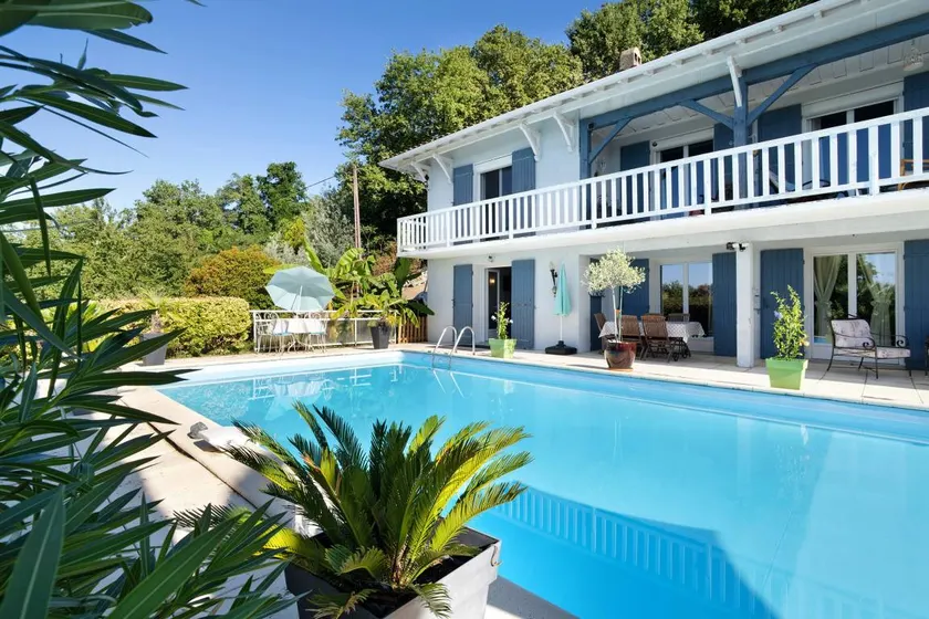 Fully equipped charming house with terrace, garden & pool | Garden view - Image 1