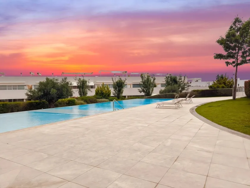 Holiday home with garden & pool | Pool view - Image 1