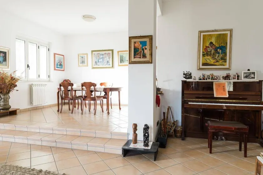Bellissima camera privata con giardino e terrazza - Image 1