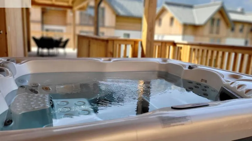 Apartment with sauna & hot tub | Mountain view - Image 1