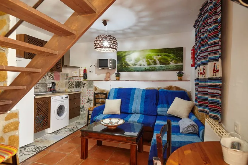 Voll ausgestattetes Ferienhaus mit Whirlpool und schnellem Internet | Stadtblick - Image 1