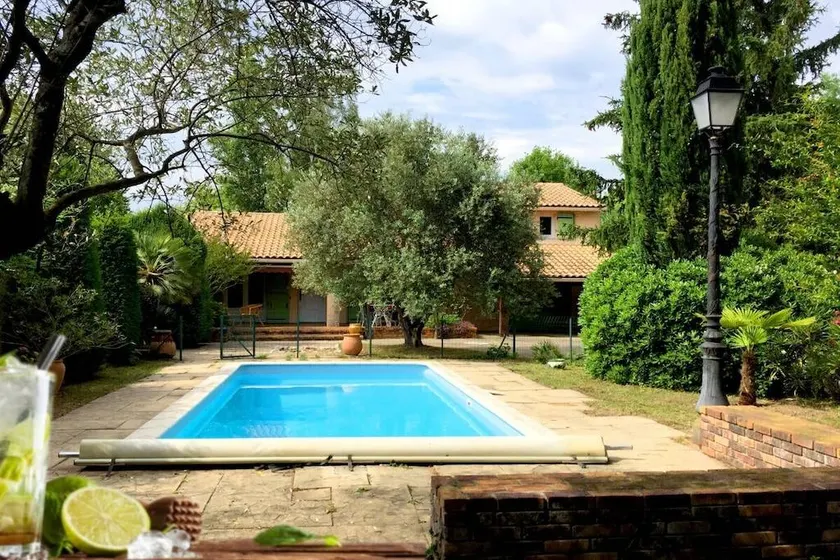 Fully equipped nice house with barbecue, garden & terrace | Pets allowed - Image 1