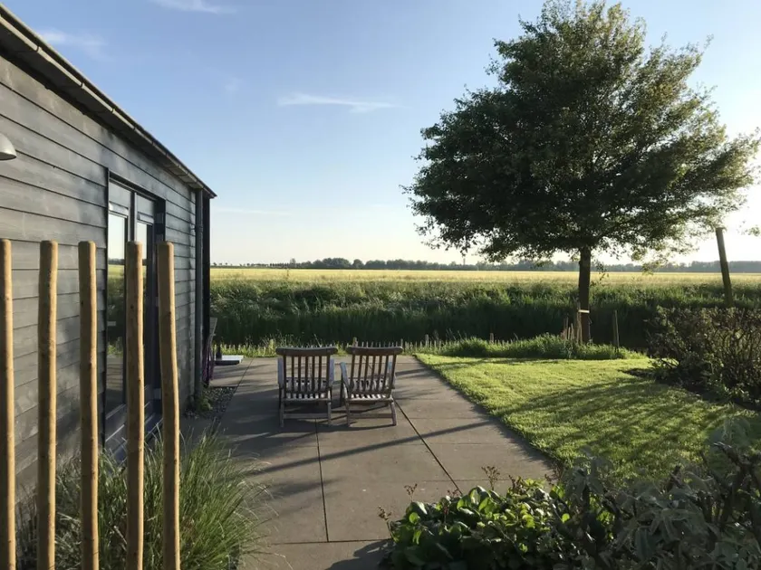 Holiday home with terrace & garden - Image 1