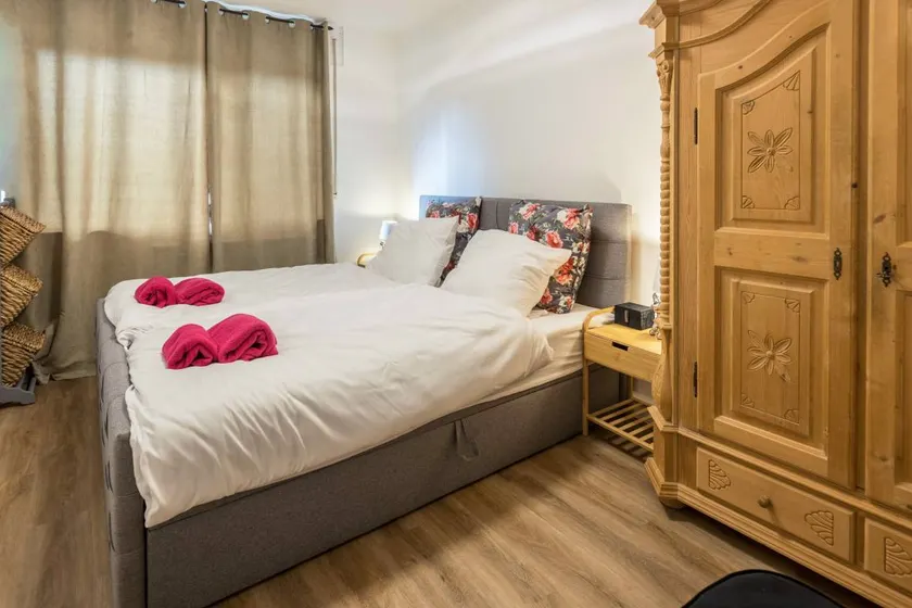 Family-friendly pleasant flat with hot tub, terrace & BBQ | City view | Pets allowed - Image 1