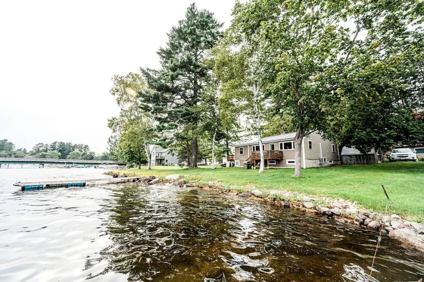 Lakefront Homey Cottage Offering Pristine Views of Cobosseecontee Lake from the Deck in Winthrop, Maine - Image 1