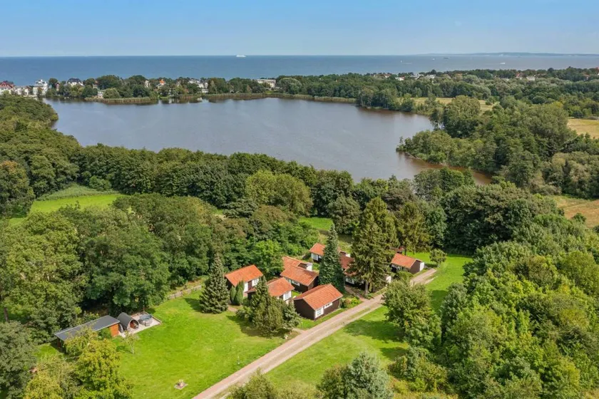 Ruhiger Bungalow in Bansin mit Garten & WLAN – für Familien & Hund geeignet - Image 1
