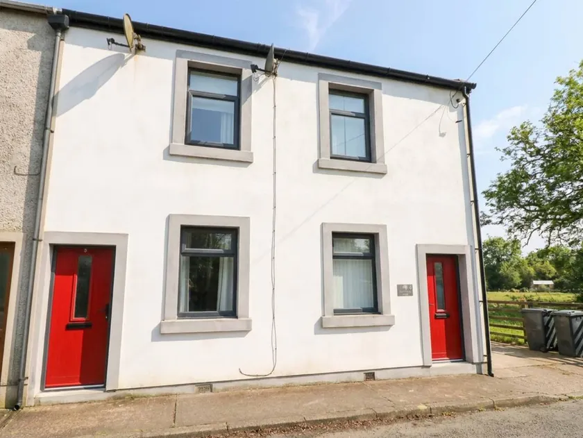 Child-friendly cottage with garden | Pets are welcome - Image 1