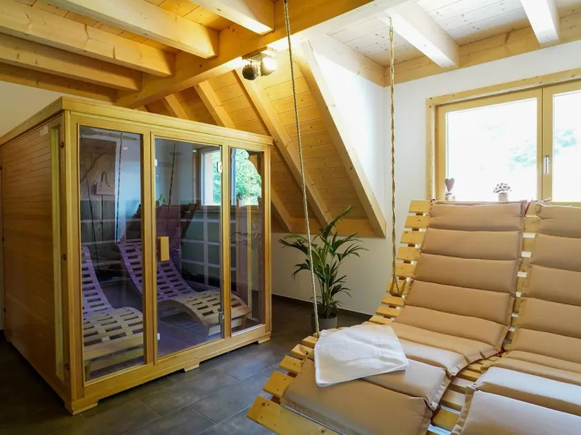 Flat with terrace & sauna - Image 1