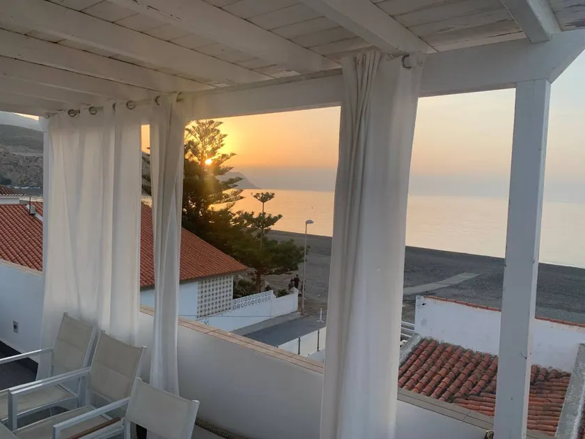 Family-oriented charming holiday home with terrace | Beach view | Beach nearby | Perfect for remote work | Dogs allowed - Image 1