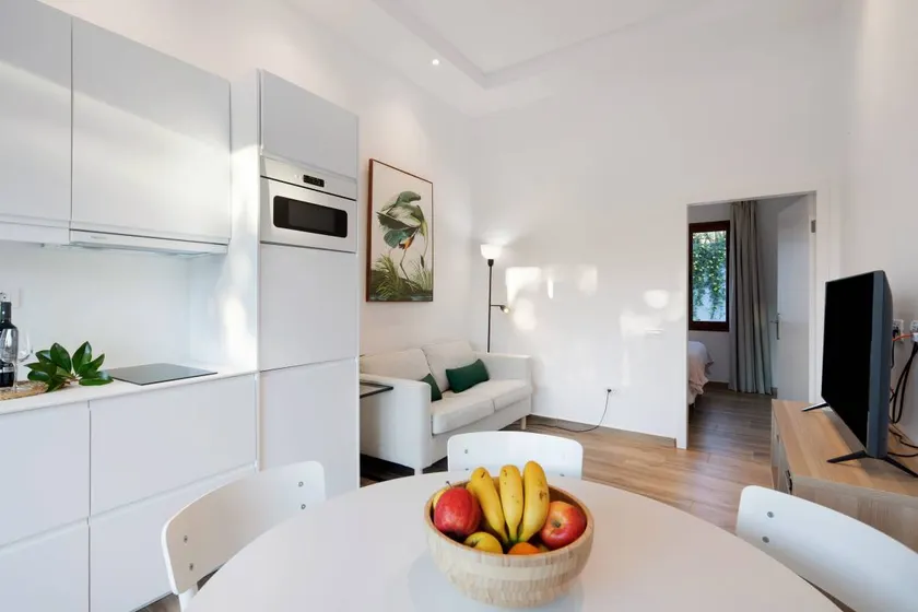Holiday home with terrace | Mountain view - Image 1
