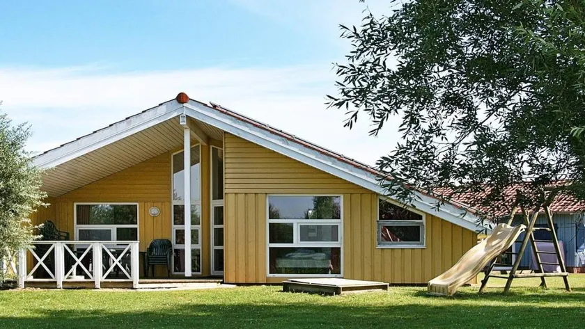 House with terrace, garden & jacuzzi - Image 1