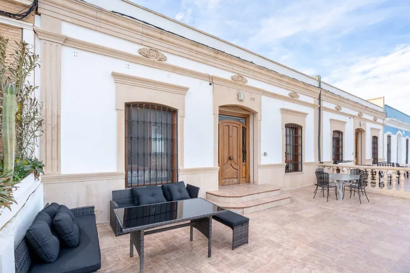 Villa avec terrasse, piscine privée et barbecue | Vue mer - Image 1