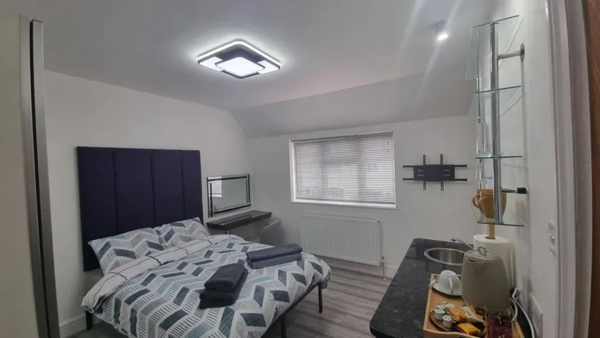 Stylish Suites with kitchenette 5 - Image 1