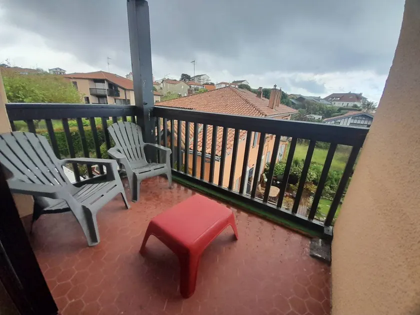 Bright Studio Near Anglet Beaches with Sunny Balcony - Image 1