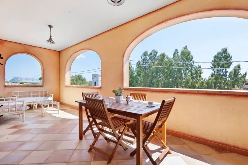 Holiday home with terrace - Image 1